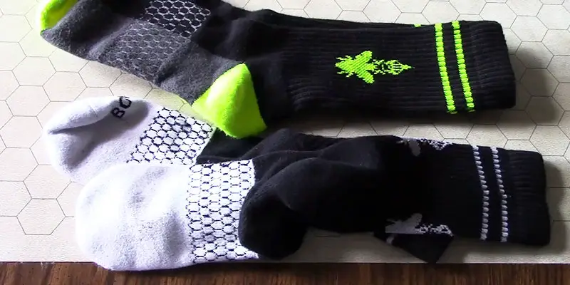 Do Polyester Socks Make Your Feet Stink